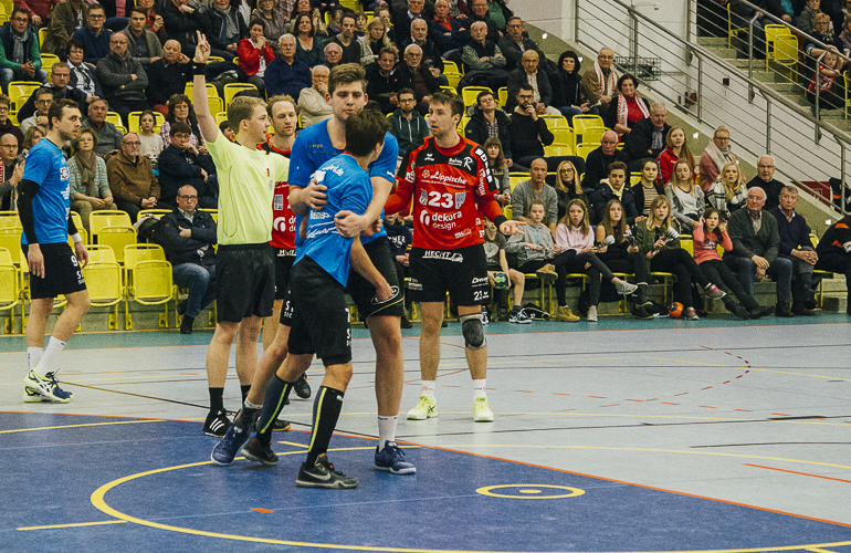 Der TuS stirbt den Chancentod im OWL-Derby!