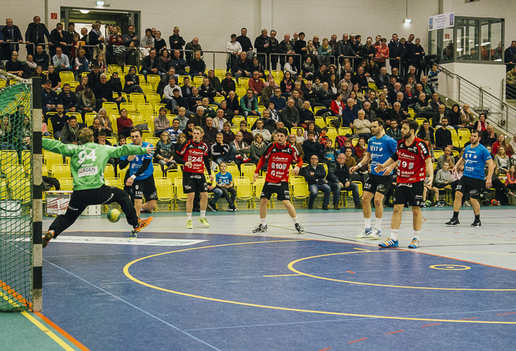 Der TuS stirbt den Chancentod im OWL-Derby!