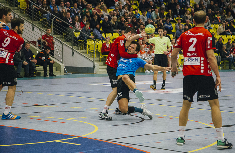 Der TuS stirbt den Chancentod im OWL-Derby!