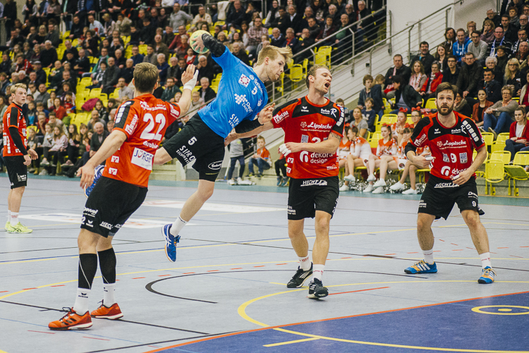 Der TuS stirbt den Chancentod im OWL-Derby!