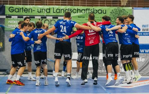 Derbysieg mit Herz, Kampf und Sirtaki – Spenge bebt